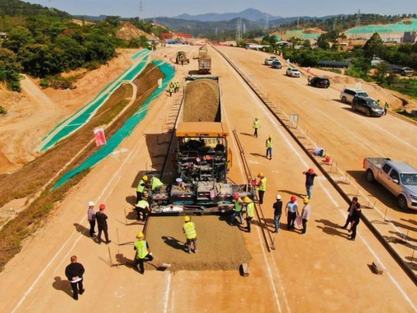 鞍山高速公路